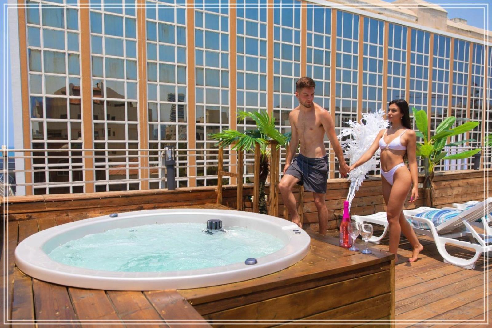 Dream Beach 98 Hotel And Spa Tel Aviv Eksteriør billede