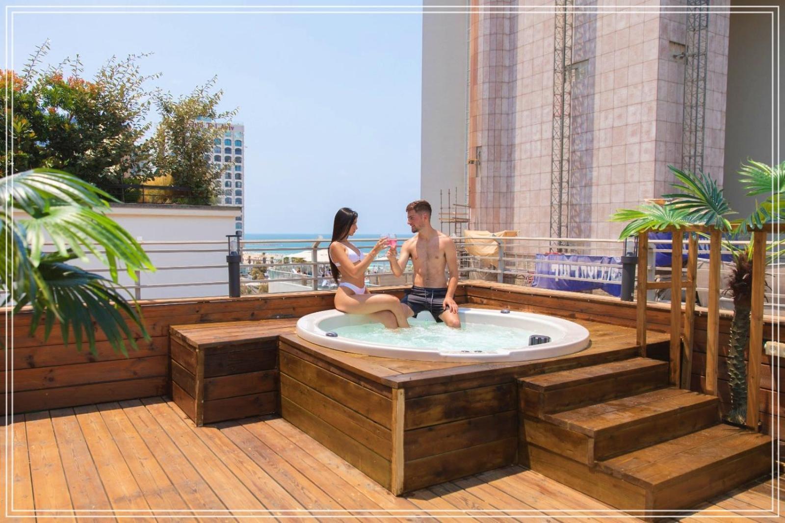 Dream Beach 98 Hotel And Spa Tel Aviv Eksteriør billede