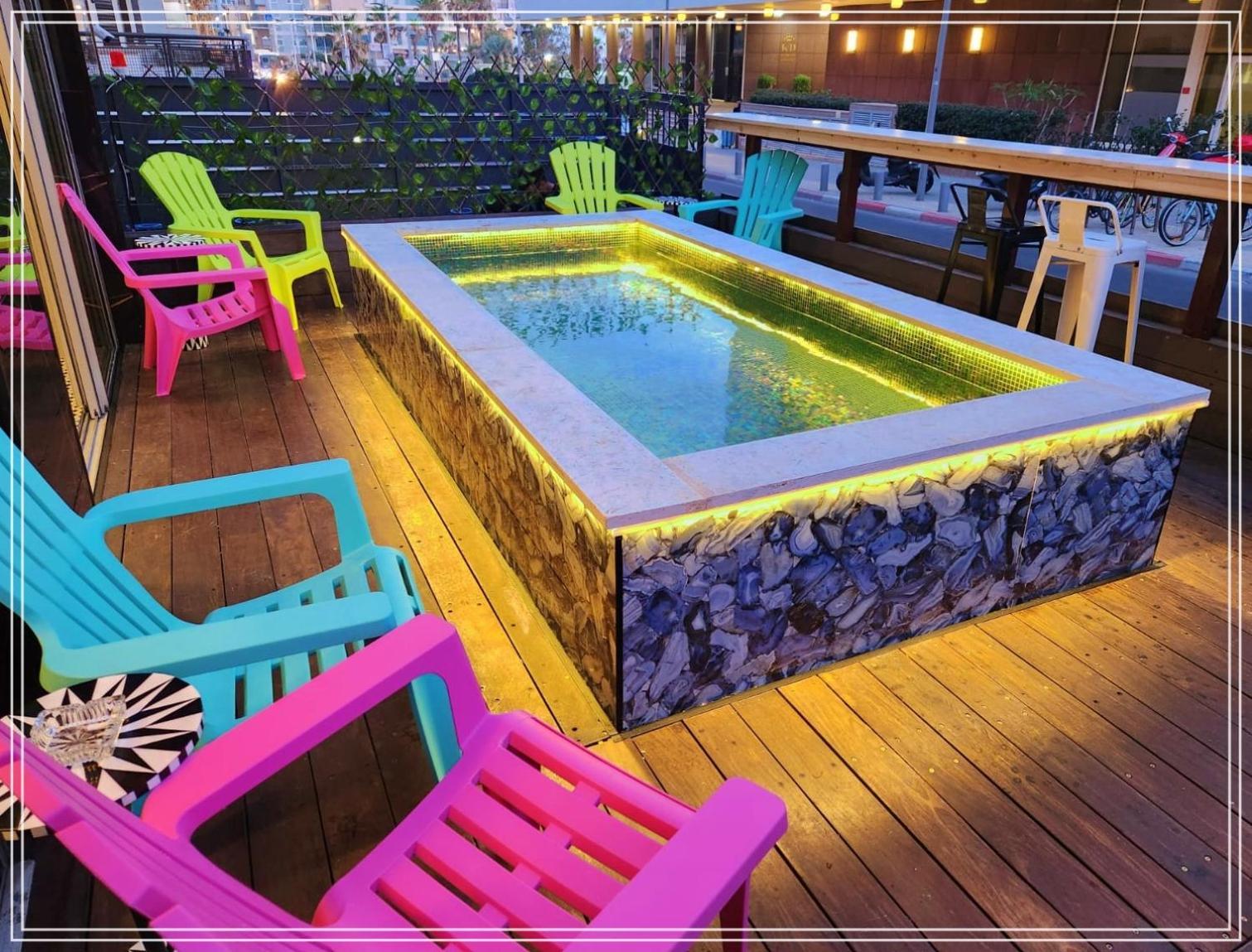 Dream Beach 98 Hotel And Spa Tel Aviv Eksteriør billede